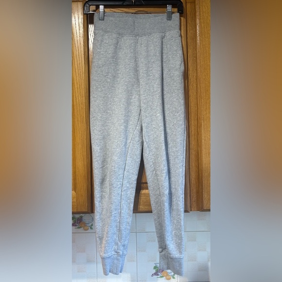 TNA Aritzia Airy AF Heather Gray Sweatpants XS - Picture 1 of 8